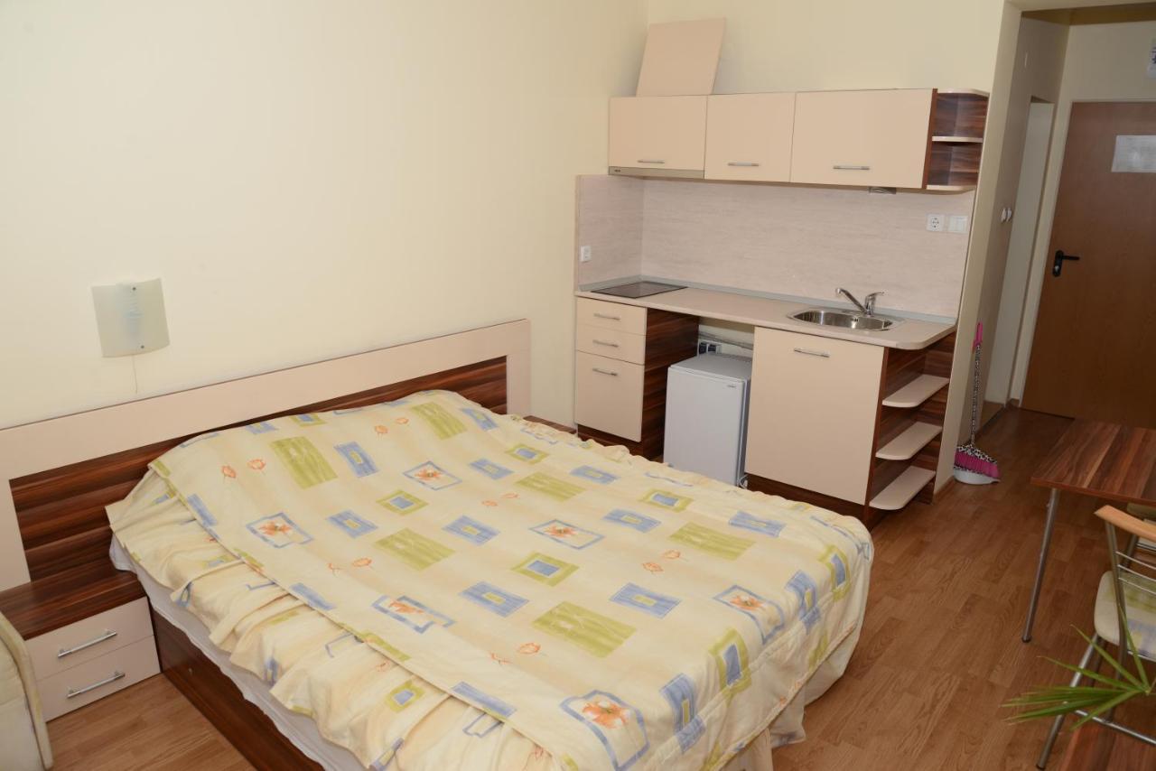 Hotel Riviera Ravda Dış mekan fotoğraf
