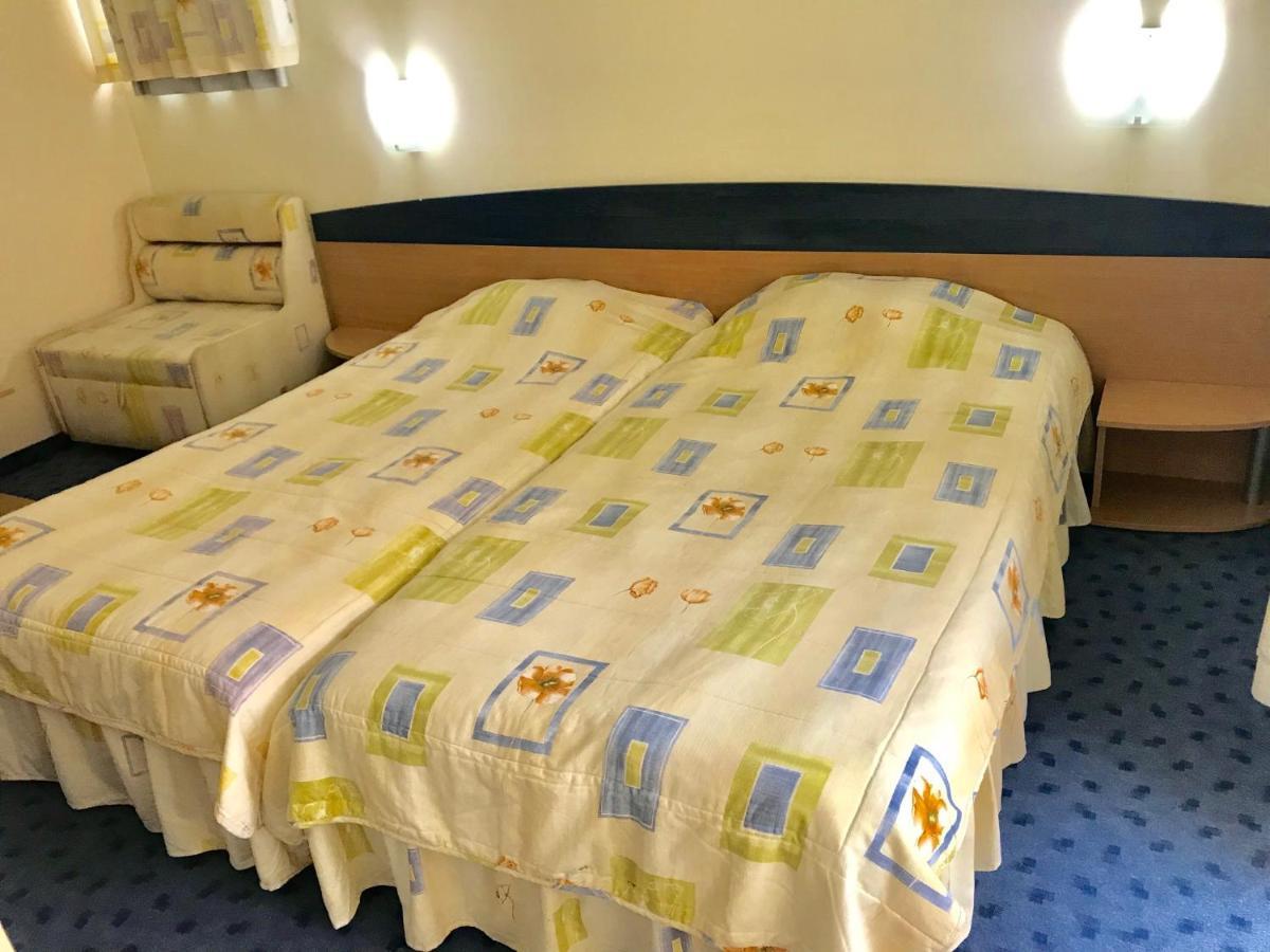 Hotel Riviera Ravda Dış mekan fotoğraf